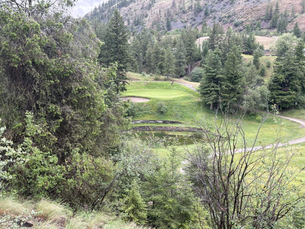 Twin Lakes Golf Course & RV Park